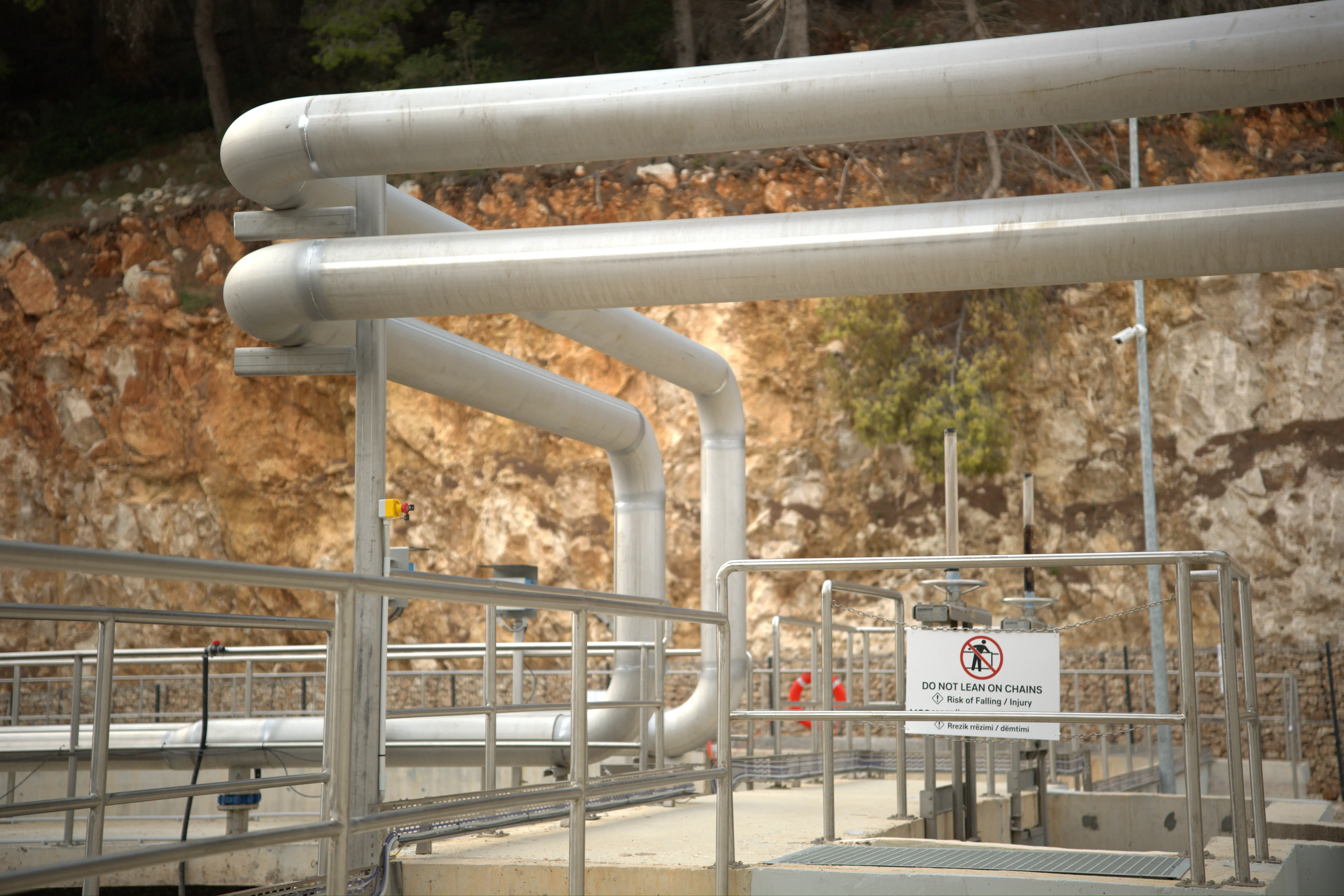 Biological treatment outside aeration pipes